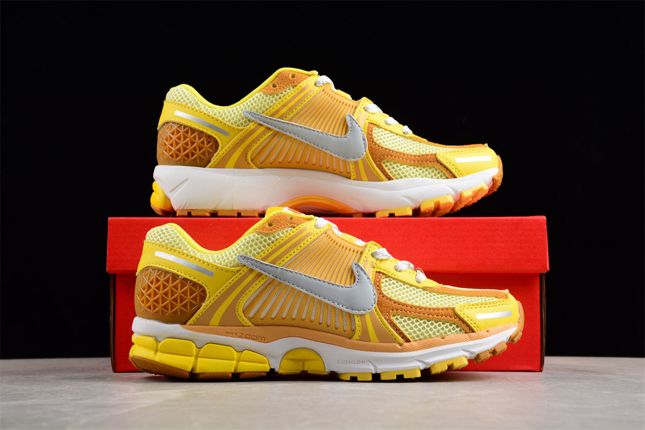 Nike Zoom Vomero 5 – Yellow / Silver Retro Runner