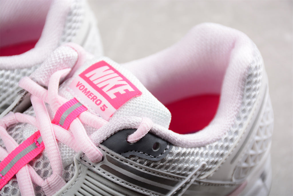 Nike Zoom Vomero 5 'Photon Dust/Pink Foam'