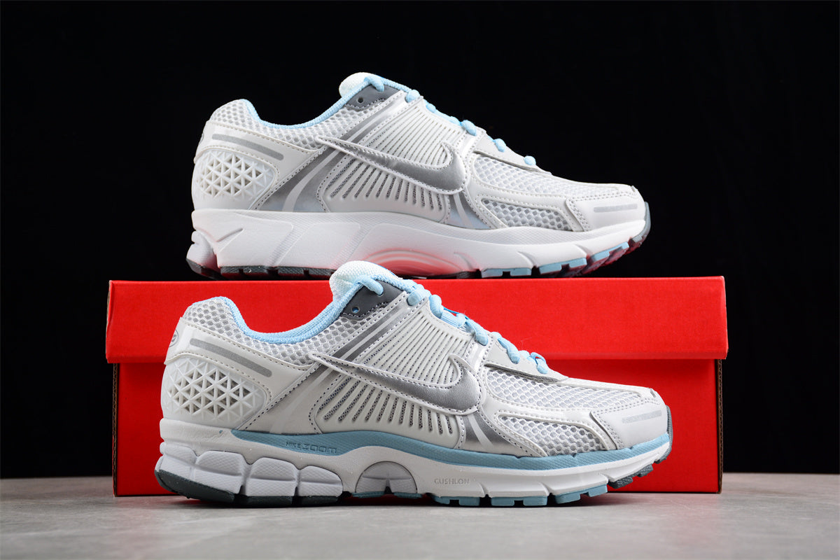 Nike Zoom Vomero 5 'Photon Dust/Light Blue'