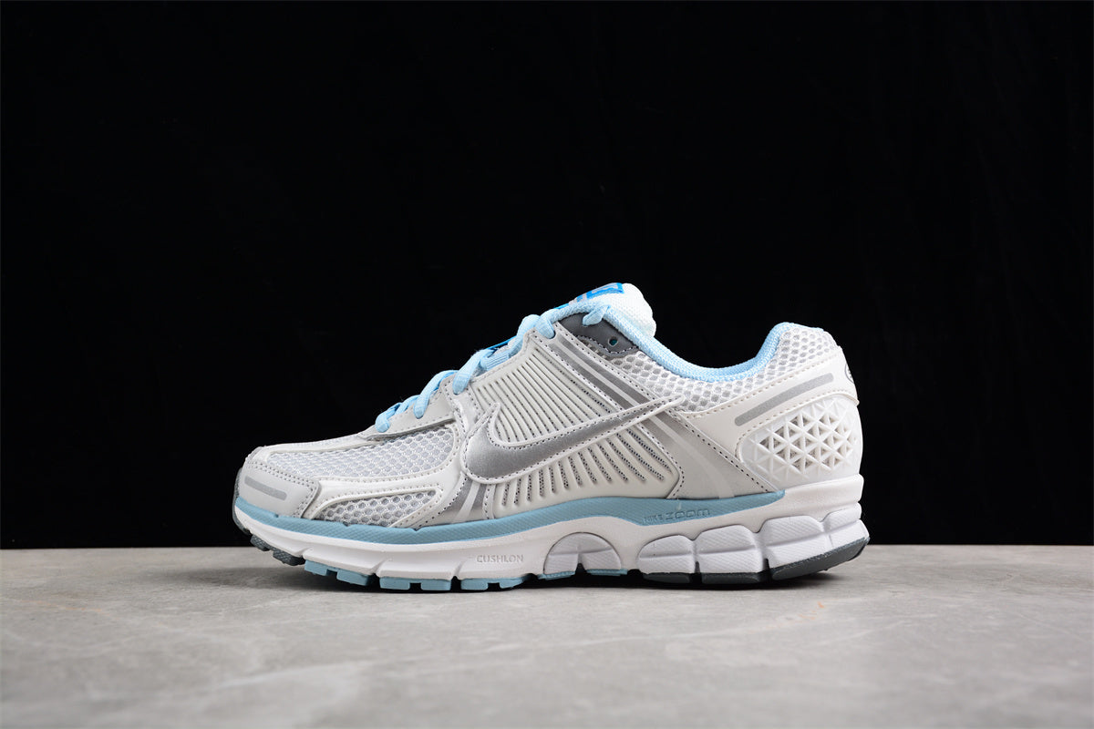 Nike Zoom Vomero 5 'Photon Dust/Light Blue'