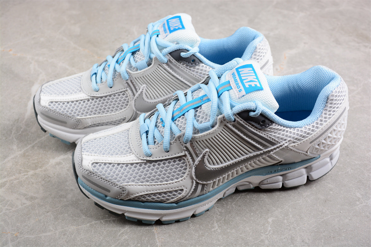 Nike Zoom Vomero 5 'Photon Dust/Light Blue'
