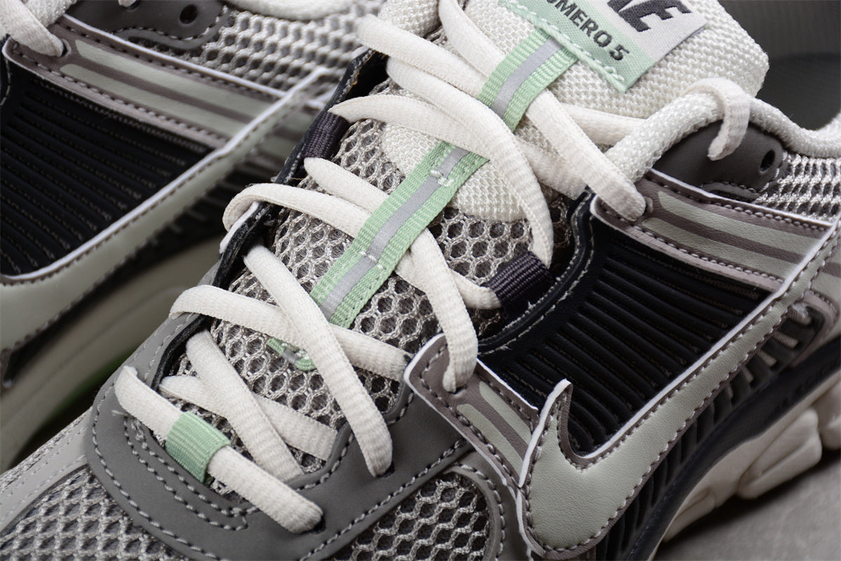 Nike Zoom Vomero 5 – 'Light Orewood Grey/Mint Retro Runner'
