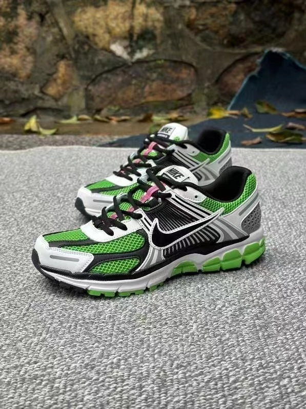 Nike Zoom Vomero 5 'Volt Green/Black/White Retro Runner'
