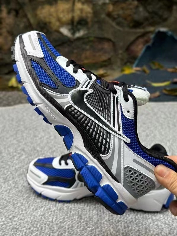 Nike Zoom Vomero 5 – 'Blue/Black/White Retro Runner'