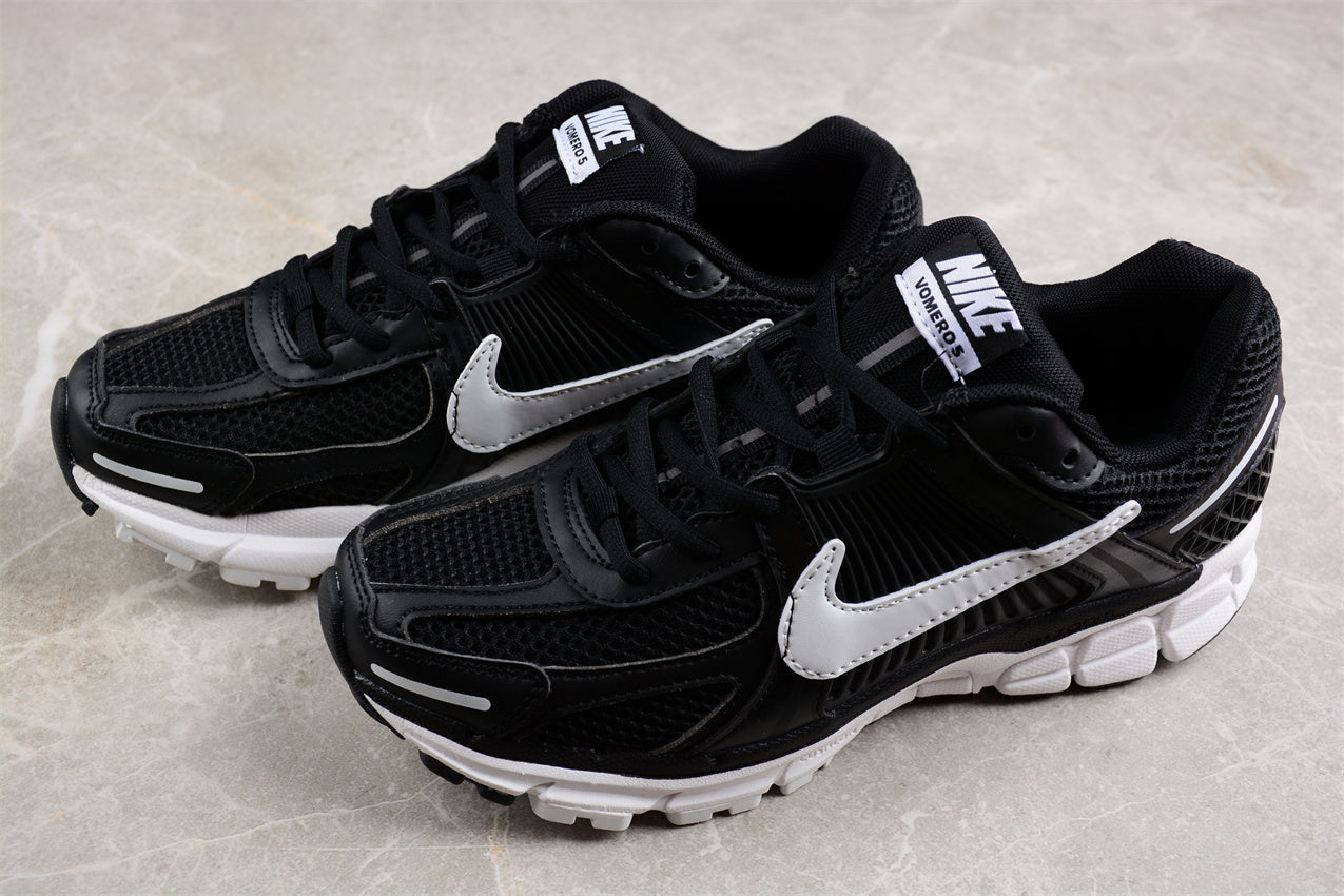 Nike Zoom Vomero 5 – Black/White