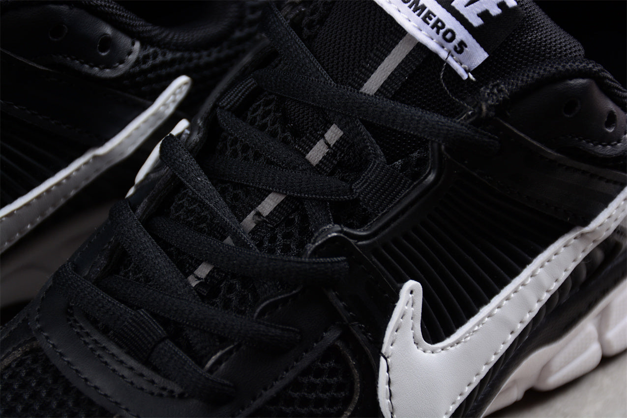 Nike Zoom Vomero 5 – Black/White