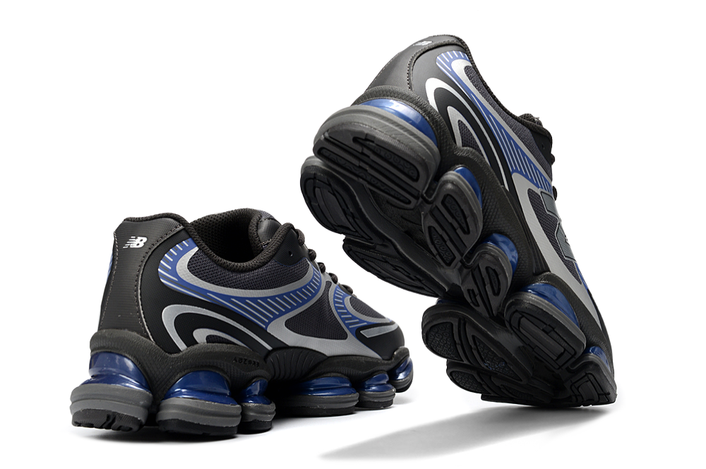 New Balance 2000 – Black / Silver / Blue Cushion-Pod Runner