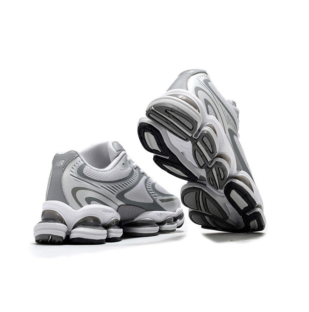 New Balance 2000 – Cool Grey / White Cushion-Pod Runner