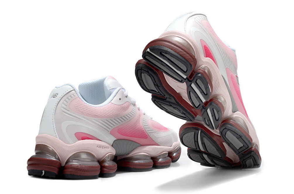 New Balance 2000 – Blush Pink Cushion-Pod Runner