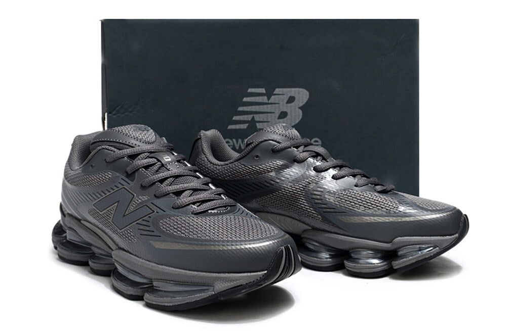 New Balance 2000 – Graphite Grey Cushion-Pod Runner